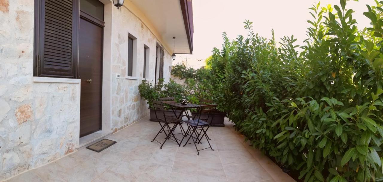 Eremo Del Dotto Aparthotel Alberobello Bilik gambar
